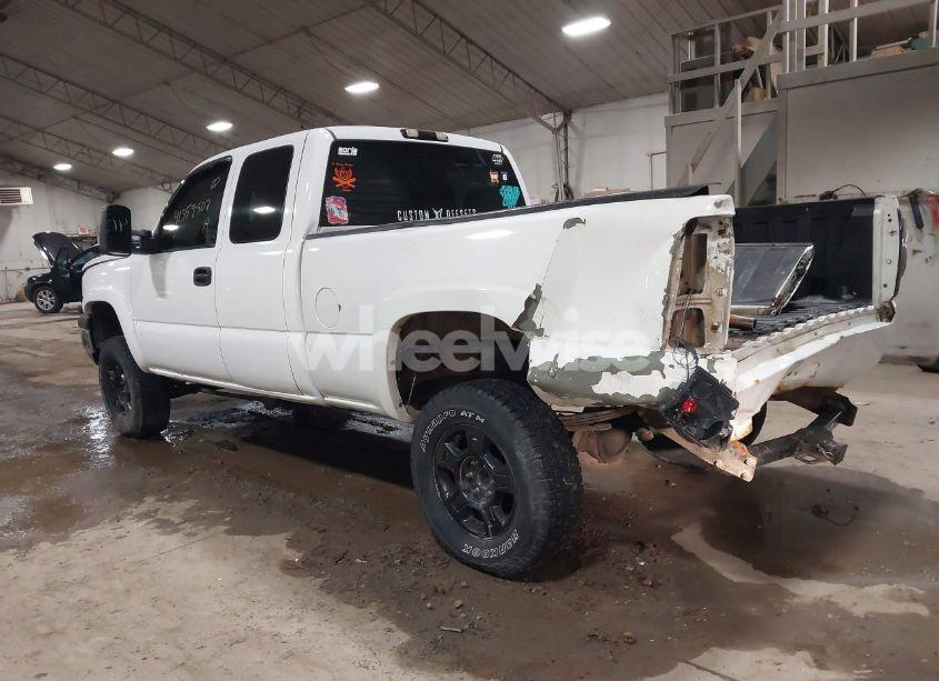 Photo 3 of 2006 Chevrolet Silverado 1500 LT1 (VIN 2GCEK19B361105221)