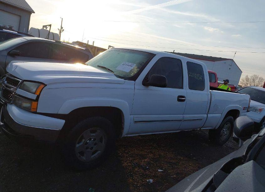 Photo 14 of 2006 Chevrolet Silverado 1500 LT1 (VIN 2GCEK19B361332649)