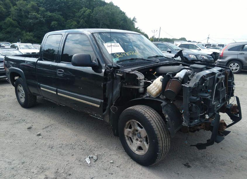 2005 Chevrolet Silverado 1500 Z71 (VIN 2GCEK19B651356135) main photo