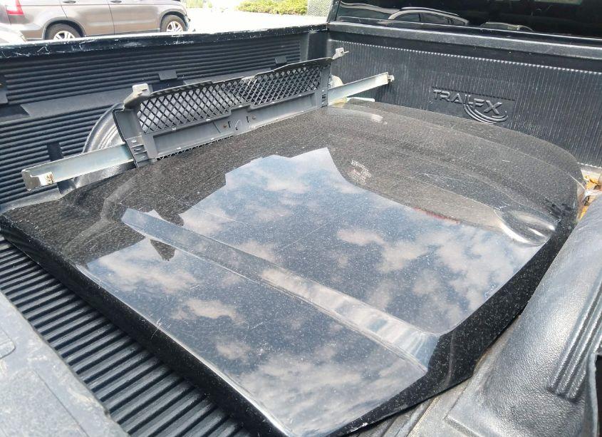 Photo 12 of 2005 Chevrolet Silverado 1500 Z71 (VIN 2GCEK19B651356135)