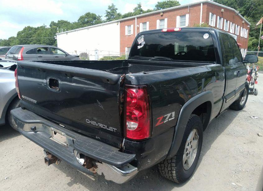 Photo 4 of 2005 Chevrolet Silverado 1500 Z71 (VIN 2GCEK19B651356135)