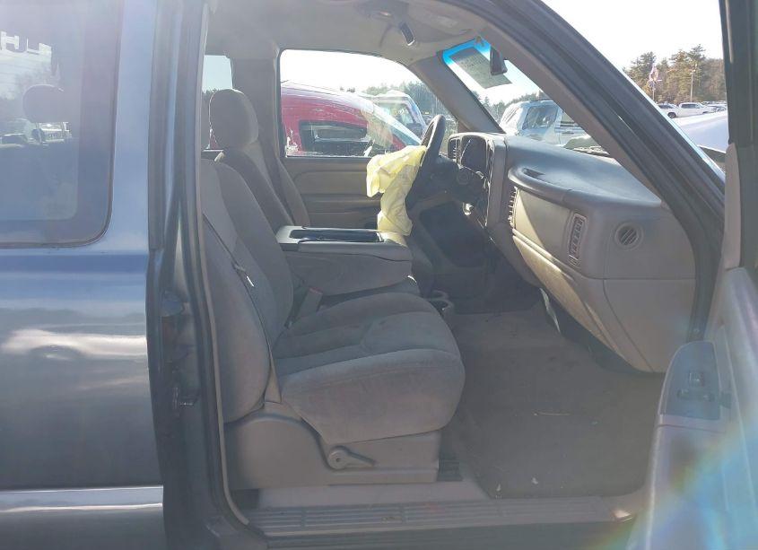 Photo 5 of 2006 Chevrolet Silverado 1500 LT1 (VIN 2GCEK19B661240452)