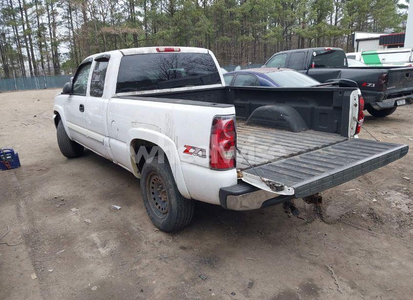 Photo 3 of 2006 Chevrolet Silverado 1500 LT1 (VIN 2GCEK19B761109126)