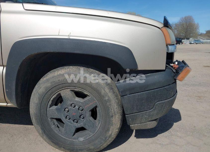 Photo 20 of 2005 Chevrolet Silverado 1500 Z71 (VIN 2GCEK19B951171707)