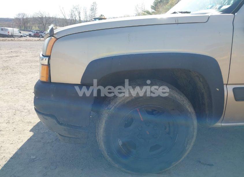Photo 21 of 2005 Chevrolet Silverado 1500 Z71 (VIN 2GCEK19B951171707)