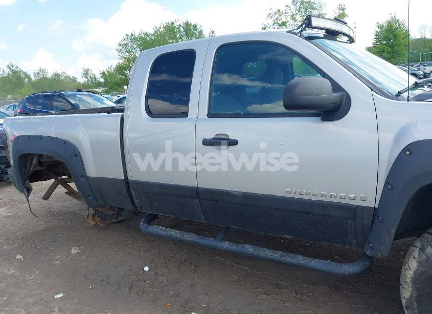 Photo 13 of 2008 Chevrolet Silverado 1500 LT1 (VIN 2GCEK19C181122806)