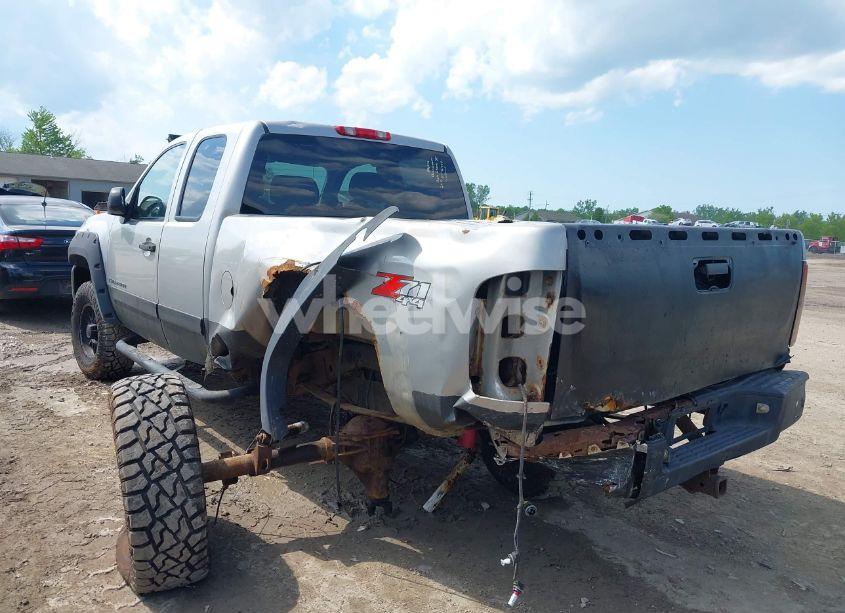 Photo 3 of 2008 Chevrolet Silverado 1500 LT1 (VIN 2GCEK19C181122806)