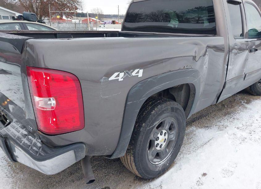 Photo 18 of 2007 Chevrolet Silverado 1500 LT1 (VIN 2GCEK19C371630208)