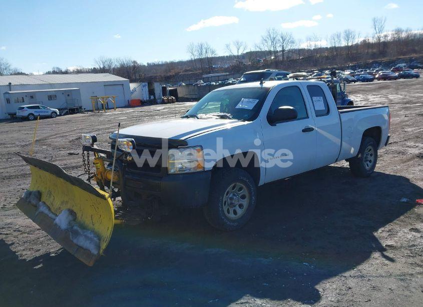 Photo 2 of 2007 Chevrolet Silverado 1500 WORK TRUCK (VIN 2GCEK19C771672459)