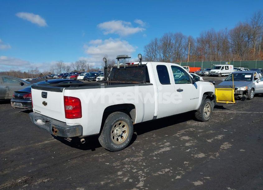 Photo 4 of 2007 Chevrolet Silverado 1500 WORK TRUCK (VIN 2GCEK19C771672459)