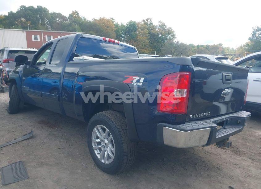 Photo 3 of 2007 Chevrolet Silverado 1500 LT1 (VIN 2GCEK19C771711809)