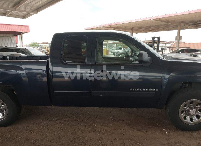 Photo 13 of 2007 Chevrolet Silverado 1500 LT1 (VIN 2GCEK19CX71579533)