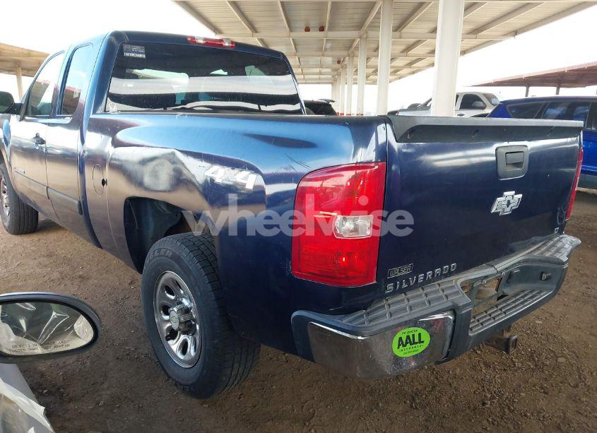 Photo 3 of 2007 Chevrolet Silverado 1500 LT1 (VIN 2GCEK19CX71579533)