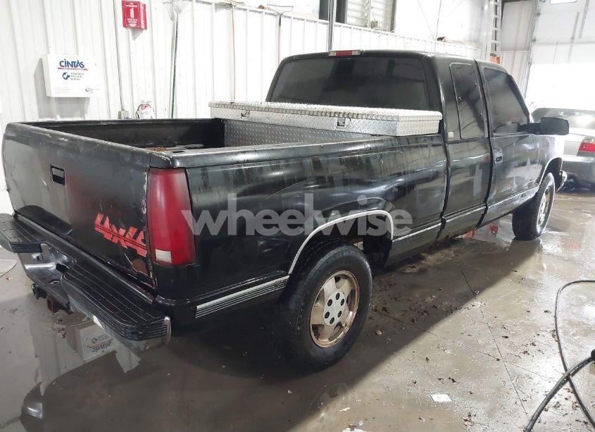 Photo 4 of 1995 Chevrolet Gmt-400 K1500 (VIN 2GCEK19H3S1122793)