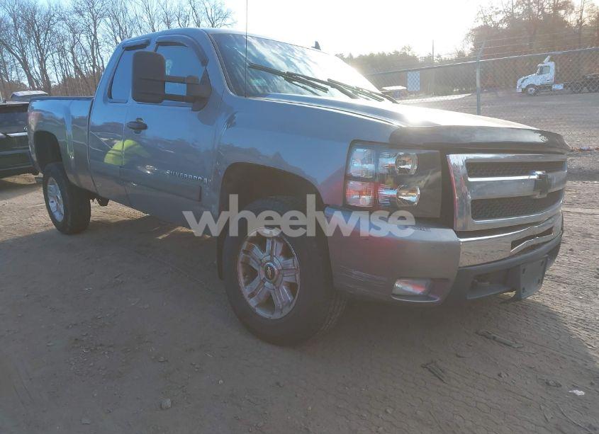 2007 Chevrolet Silverado 1500 LT1 (VIN 2GCEK19J071675900) main photo