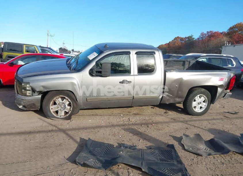 Photo 14 of 2007 Chevrolet Silverado 1500 LT1 (VIN 2GCEK19J071675900)