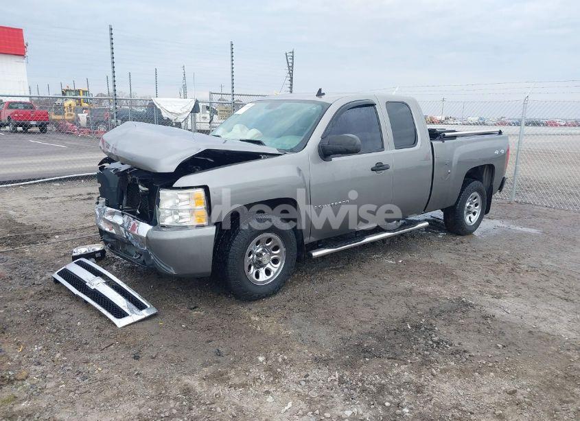 Photo 2 of 2008 Chevrolet Silverado 1500 WORK TRUCK (VIN 2GCEK19J381203045)