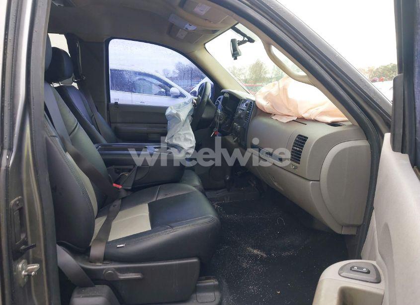 Photo 5 of 2008 Chevrolet Silverado 1500 WORK TRUCK (VIN 2GCEK19J381203045)