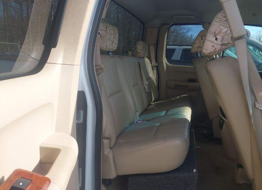 Photo 8 of 2007 Chevrolet Silverado 1500 LTZ (VIN 2GCEK19J571694555)