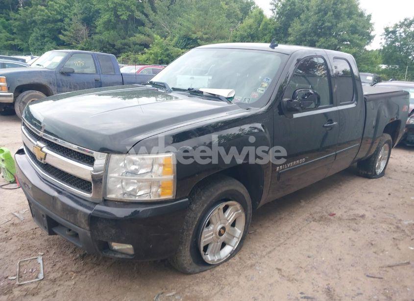 Photo 2 of 2008 Chevrolet Silverado 1500 LTZ (VIN 2GCEK19J581202754)