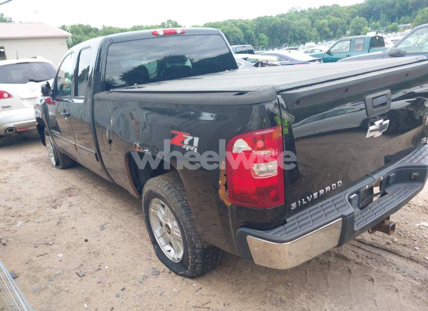 Photo 3 of 2008 Chevrolet Silverado 1500 LTZ (VIN 2GCEK19J581202754)