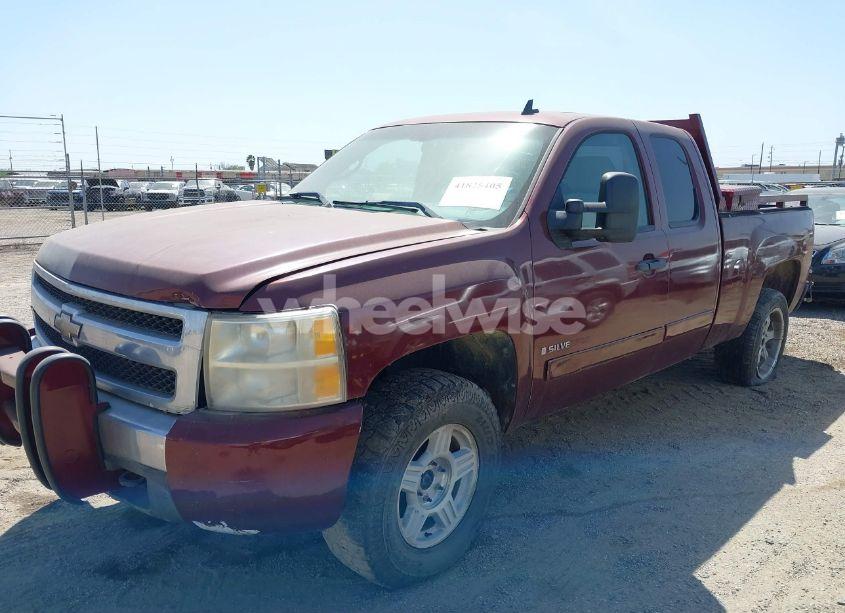 Photo 2 of 2008 Chevrolet Silverado 1500 LT1 (VIN 2GCEK19J581251615)