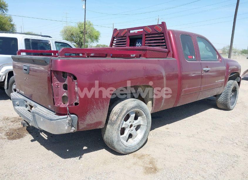 Photo 4 of 2008 Chevrolet Silverado 1500 LT1 (VIN 2GCEK19J581251615)