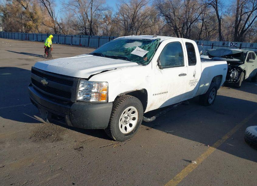Photo 2 of 2008 Chevrolet Silverado 1500 WORK TRUCK (VIN 2GCEK19J581263893)