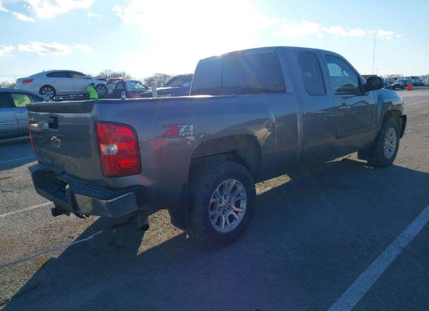 Photo 4 of 2007 Chevrolet Silverado 1500 LTZ (VIN 2GCEK19J671608671)