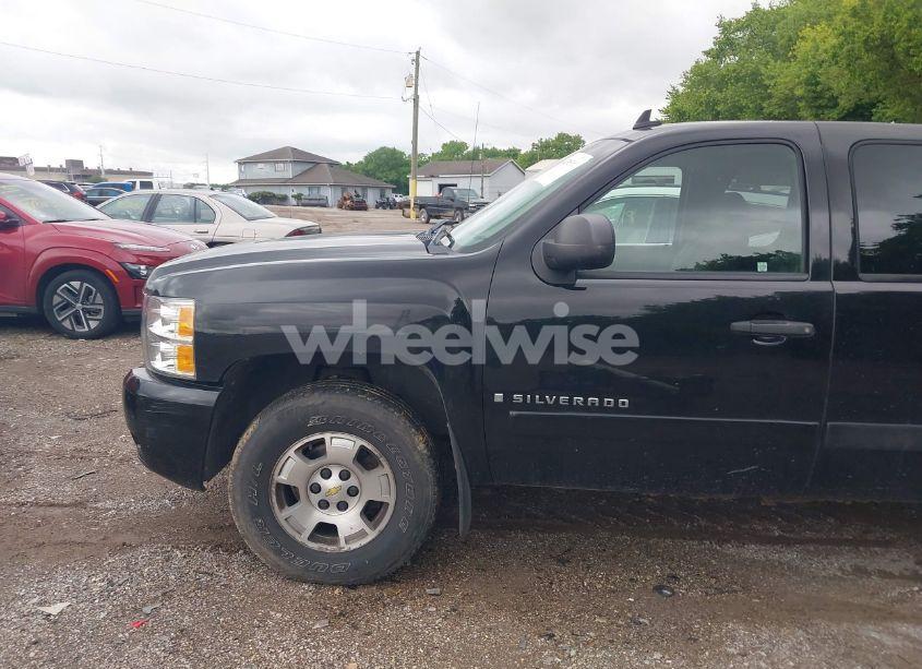 Photo 14 of 2007 Chevrolet Silverado 1500 LT1 (VIN 2GCEK19J871630123)