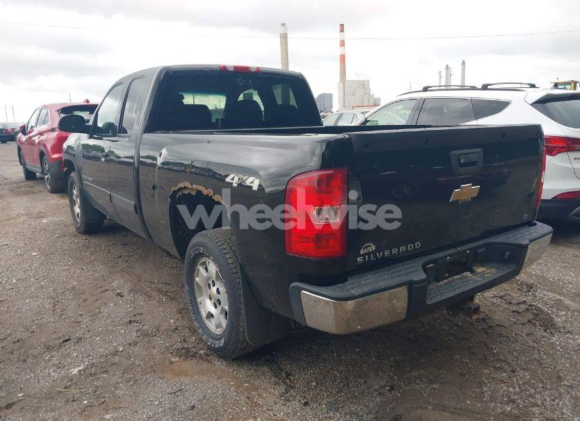 Photo 3 of 2007 Chevrolet Silverado 1500 LT1 (VIN 2GCEK19J871630123)