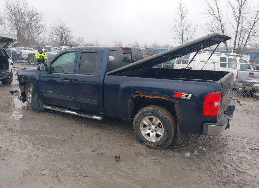 Photo 3 of 2008 Chevrolet Silverado 1500 LT1 (VIN 2GCEK19J881250281)