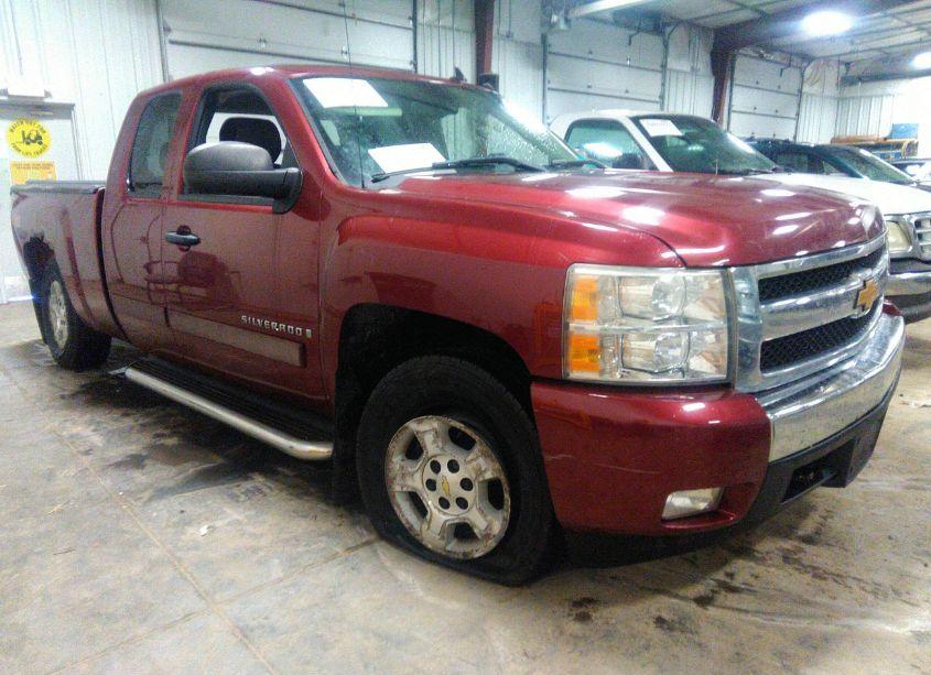 2008 Chevrolet Silverado 1500 LT1 (VIN 2GCEK19J981137648) main photo