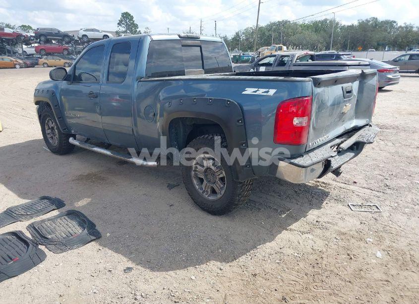 Photo 3 of 2008 Chevrolet Silverado 1500 LT1 (VIN 2GCEK19J981299683)