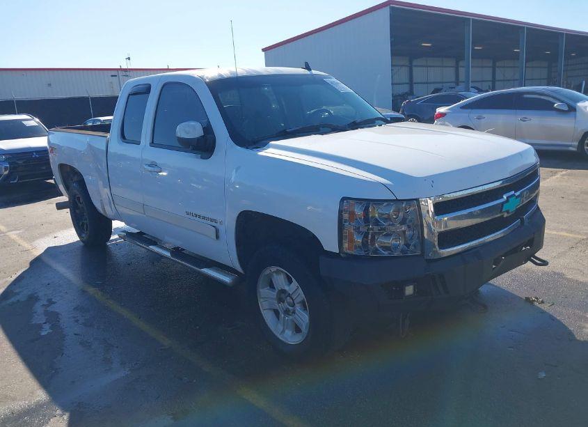 2007 Chevrolet Silverado 1500 LTZ (VIN 2GCEK19JX71671417) main photo