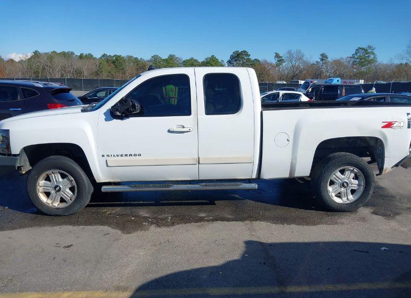 Photo 14 of 2007 Chevrolet Silverado 1500 LTZ (VIN 2GCEK19JX71671417)