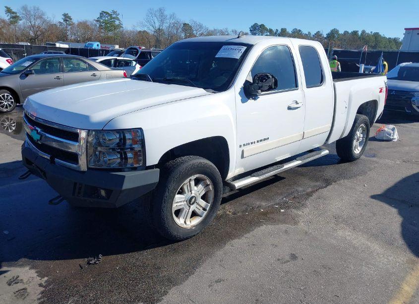 Photo 2 of 2007 Chevrolet Silverado 1500 LTZ (VIN 2GCEK19JX71671417)