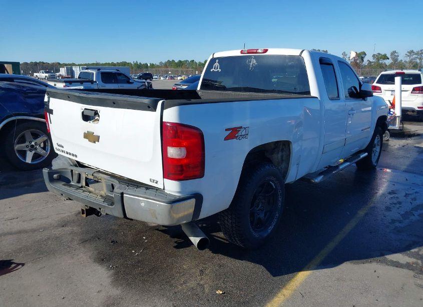Photo 4 of 2007 Chevrolet Silverado 1500 LTZ (VIN 2GCEK19JX71671417)