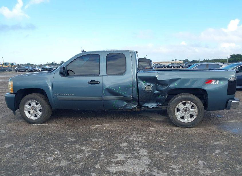 Photo 14 of 2007 Chevrolet Silverado 1500 LT1 (VIN 2GCEK19JX71717215)