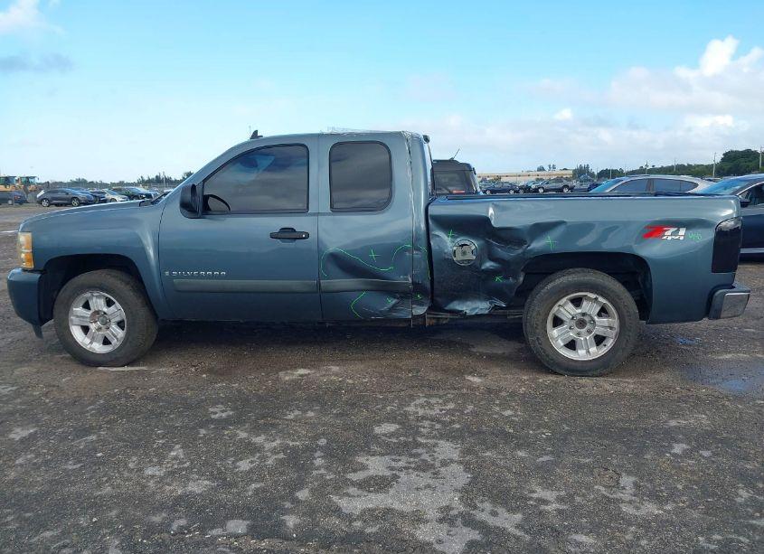 Photo 6 of 2007 Chevrolet Silverado 1500 LT1 (VIN 2GCEK19JX71717215)