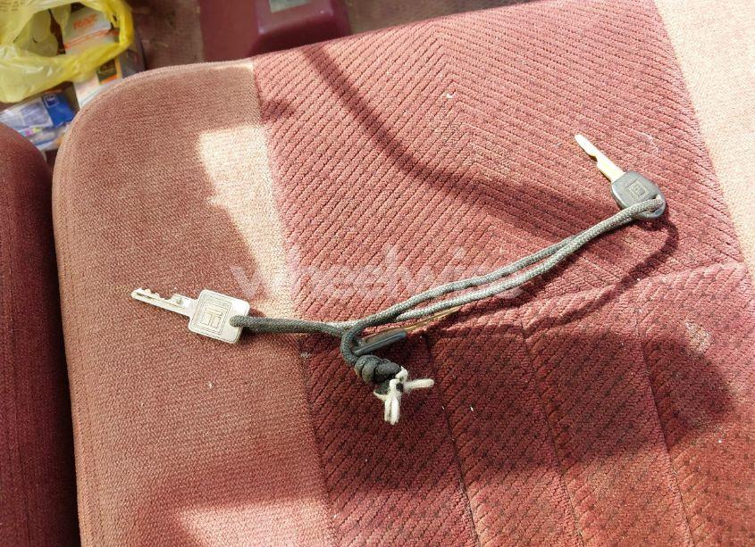 Photo 11 of 1989 Chevrolet Gmt-400 K1500 (VIN 2GCEK19K0K1103887)