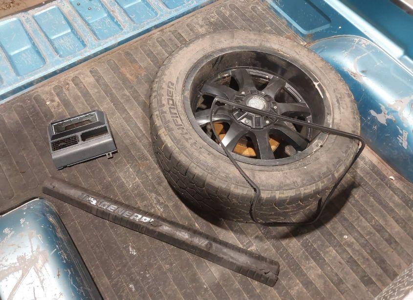 Photo 12 of 1993 Chevrolet Gmt-400 K1500 (VIN 2GCEK19K0P1244661)