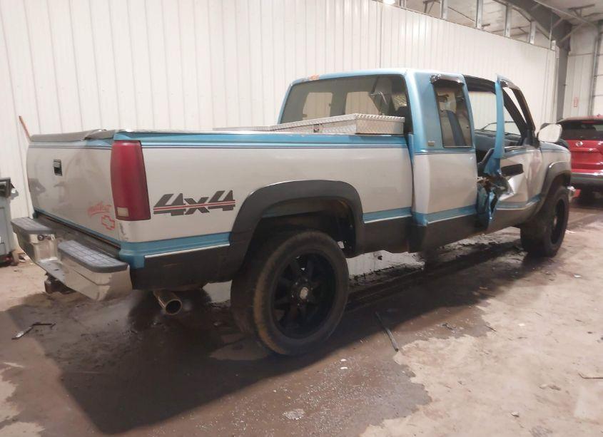 Photo 4 of 1993 Chevrolet Gmt-400 K1500 (VIN 2GCEK19K0P1244661)