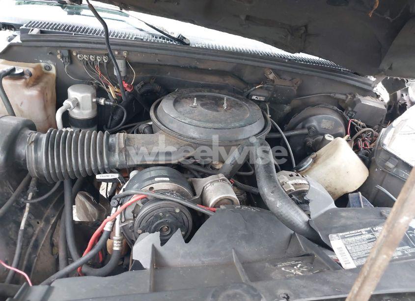 Photo 10 of 1992 Chevrolet Gmt-400 K1500 (VIN 2GCEK19K1N1256153)