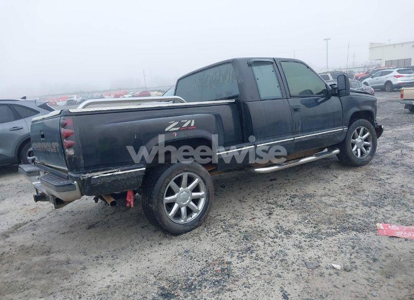 Photo 4 of 1992 Chevrolet Gmt-400 K1500 (VIN 2GCEK19K1N1256153)