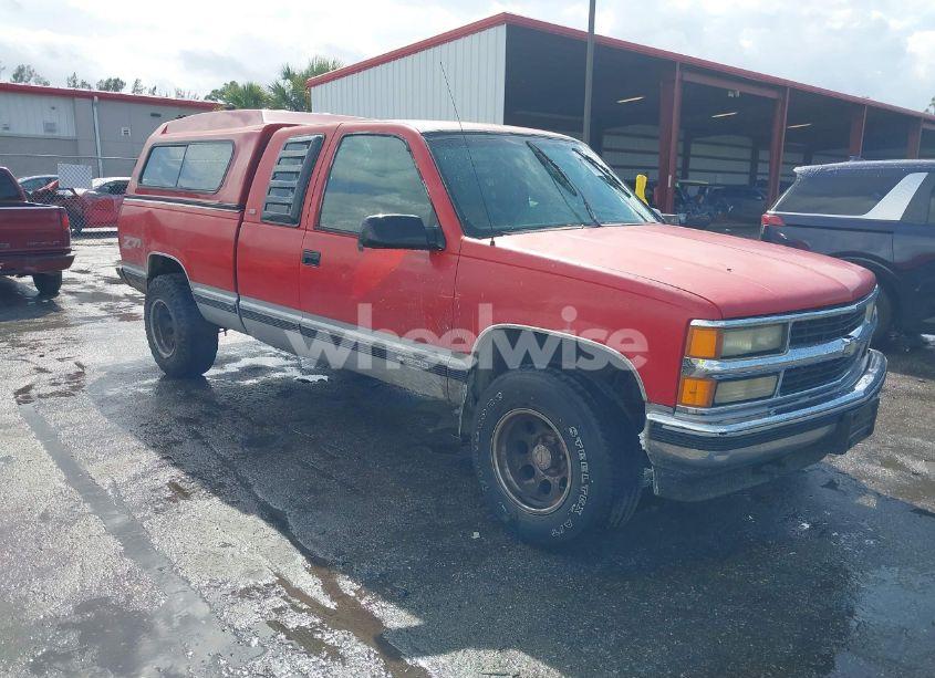 1995 Chevrolet Gmt-400 K1500 (VIN 2GCEK19K1S1102022) main photo