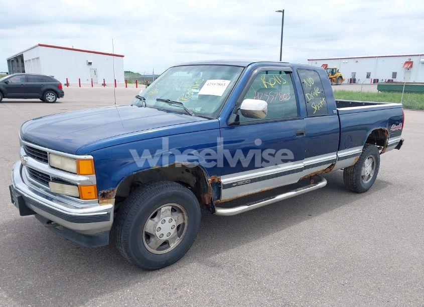 Photo 2 of 1994 Chevrolet Gmt-400 K1500 (VIN 2GCEK19K2R1288339)