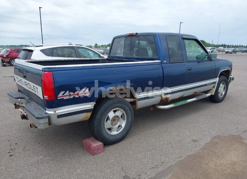 Photo 4 of 1994 Chevrolet Gmt-400 K1500 (VIN 2GCEK19K2R1288339)