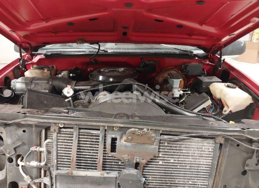 Photo 10 of 1995 Chevrolet Gmt-400 K1500 (VIN 2GCEK19K3S1182570)