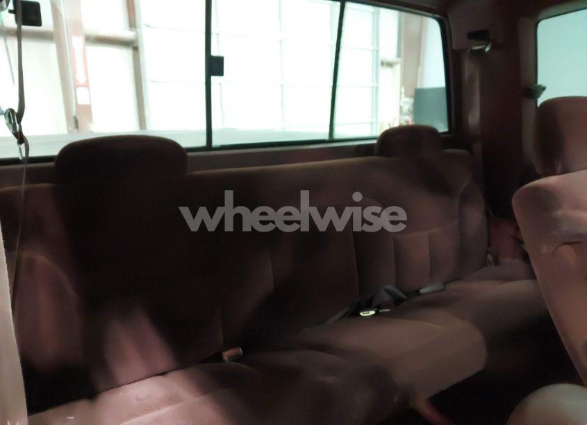 Photo 8 of 1995 Chevrolet Gmt-400 K1500 (VIN 2GCEK19K3S1182570)